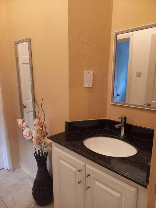 فيلا Bellevue Hideaway جزيرة جورس المظهر الخارجي الصورة